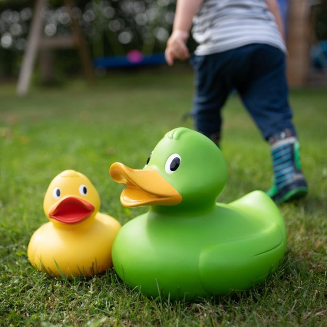 M131051 Gelb/orange - Badeente Giant - mbw